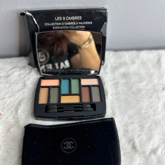 Chanel eyeshadow compact mirror - Picture 2 of 3